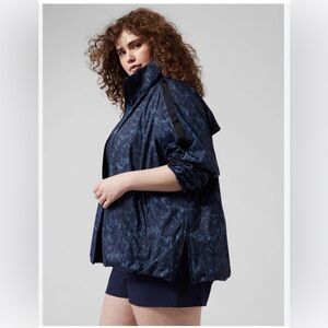 Athleta Sightseer Lace Ethereal Bloom Cottage Blue Jacket